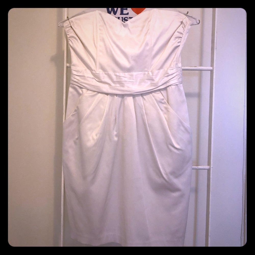 White strapless dress